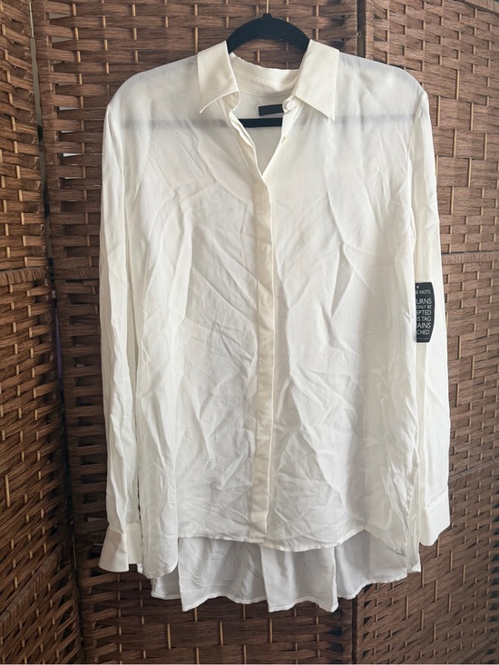 The Row Tops - The Row Women’s White Button-Up Shirt M